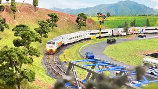 Download lagu Drama review of the remote control train toy diorama, just like in a real driver's cabin. mp3