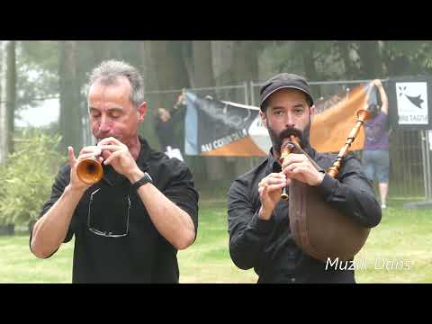 Marche du pays fañch/plinn - Gilles Léhart (bombarde) et Mathieu Messager (biniou) à Gourin en 2021