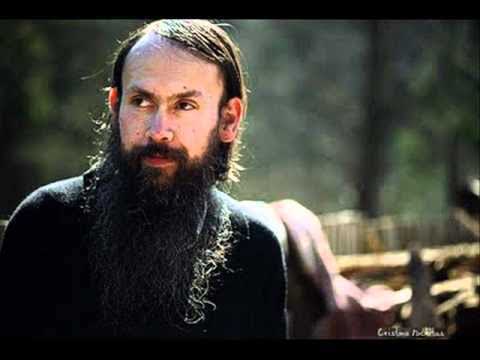 Mărturia unui fost ateu: „L-am descoperit pe Dumnezeu prin știință”