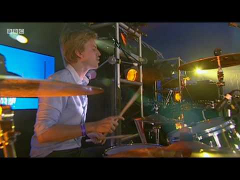 Alan Pownall - Don't You Know Me  (BBC Radio 1's Big Weekend 2010)