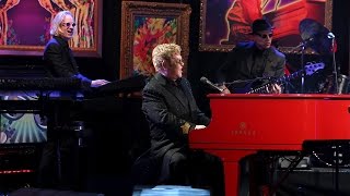 Elton John Performs &#39;Blue Wonderful&#39;