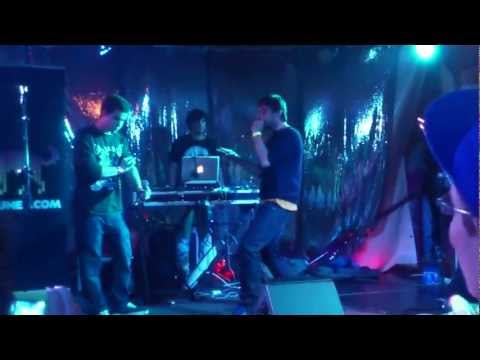 Zekka vs N.Bruto Semifinal BeatboxBattleEspaña2012