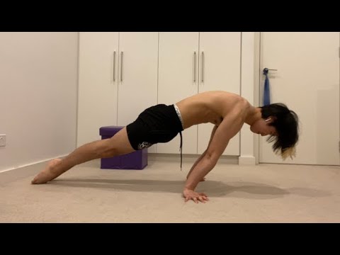 Day 67: Lat engagement in the straddle planche