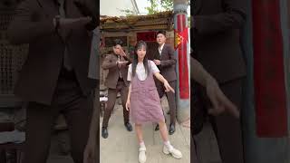 Download lagu #chinesedrama CEO Huang #lifeisbutadream #chinese #dance #music mp3