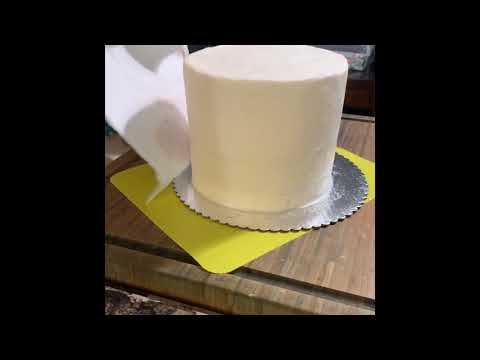 Sabor que alegra los sentidos pastel de lata de pintura.