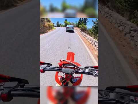 El Kia iba en vuelta rápida