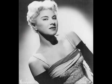 Hildegarde with Vernon Duke and Leo Kahn (pianos) – I Cling to You, 1940