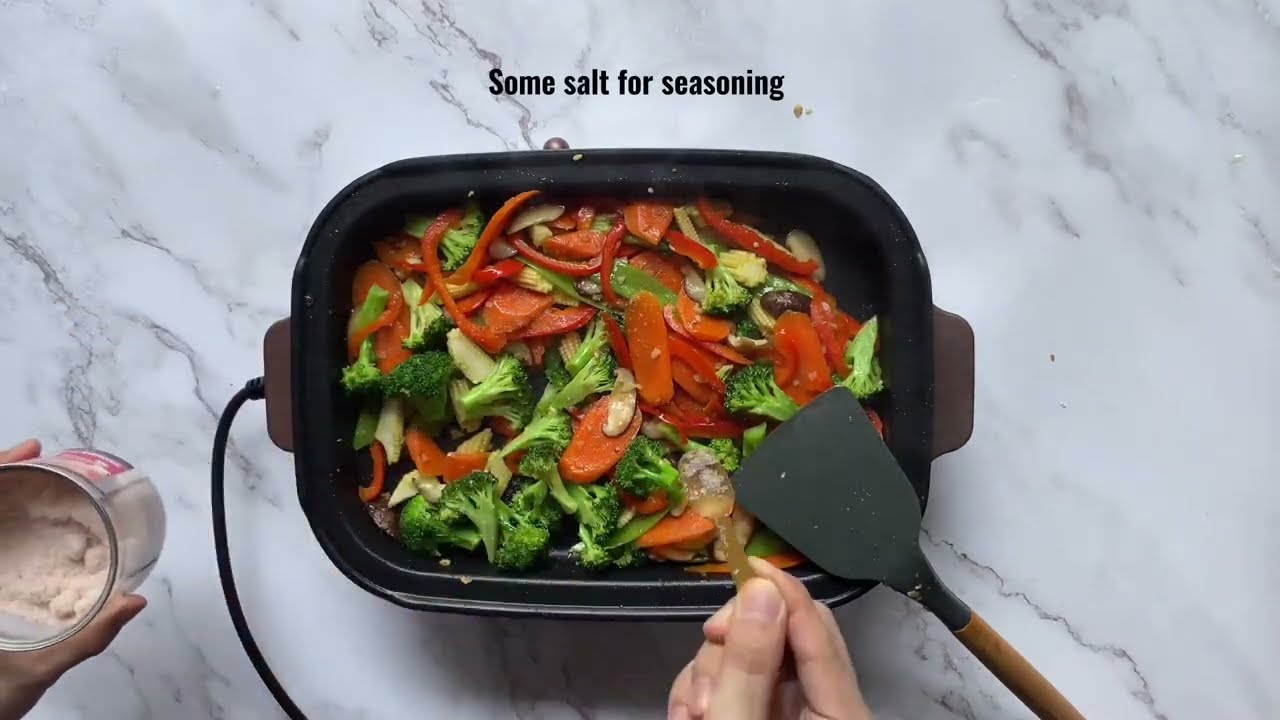 RECIPE "Rau củ xào thập cẩm" cùng lẩu điện phủ gốm Ceramic đa năng Kuvings KMG-200B [Lồng lẩu]