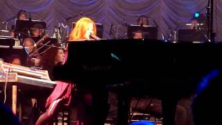 Girl Disappearing - Tori Amos - HMH [08 Oct 2010]