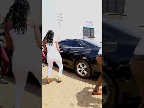 COLLOBLUE_UDC'S GRADUATION ENTRANCE AT NICE CITY MWEA.