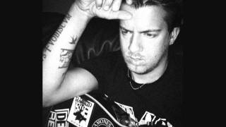 Nuke &#39;Em (acoustic version)