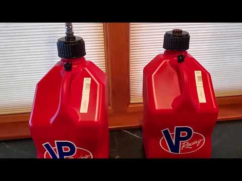 2 Pack VP 5 Gallon Square Red Racing Utility Jugs with 2 Deluxe Filler Hoses Review