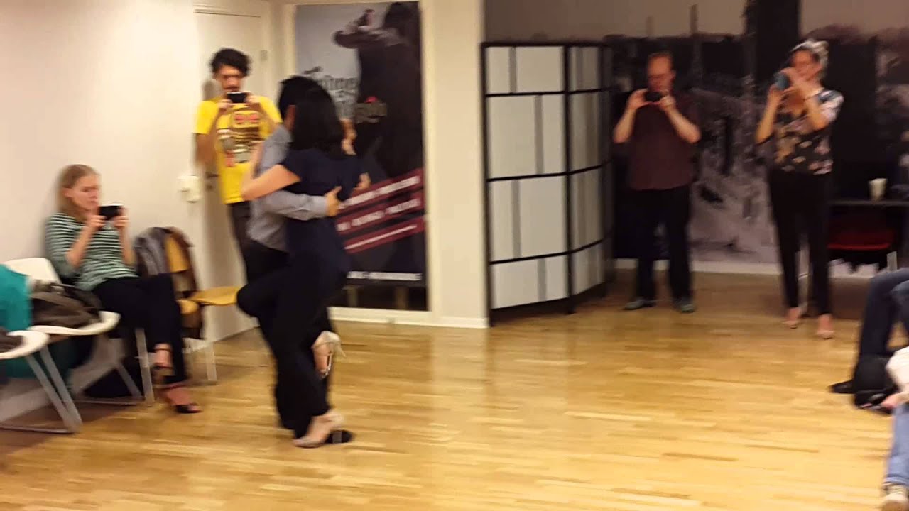 Intermediate 3rd Class - Julieta Qüesta & Rauli Choque at Tango Corazón