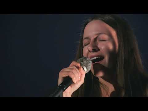 Заблескај полуфинале/ Sijce Trajkova