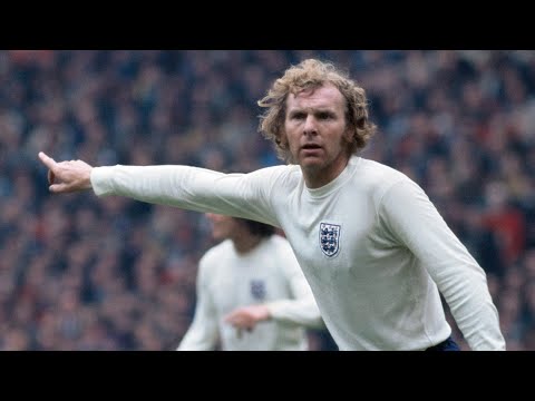 Bobby Moore – England’s Greatest Captain 🇬🇧 | Best Defensive Moments