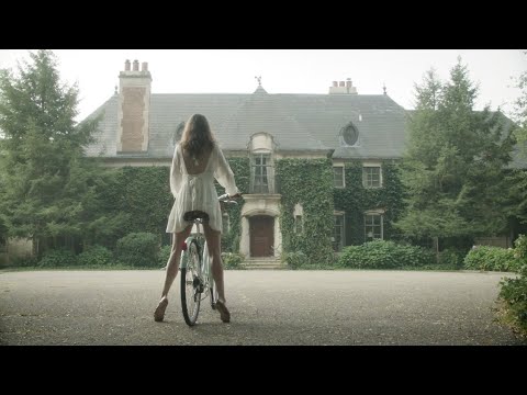 In The Valley Below - "The Pink Chateau" (Chapter 1)