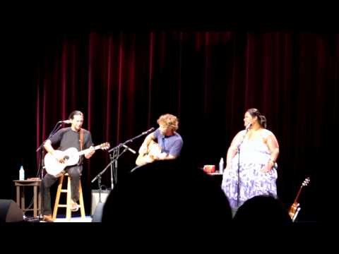 Jack Johnson, John Cruz, and Paula Fuga Play Little Bit of Love