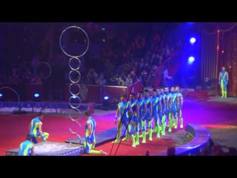 Chinese Acrobat Highest Jump World Record