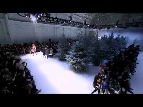 Moschino Fall Winter 2015 16 Menswear Fashion Show