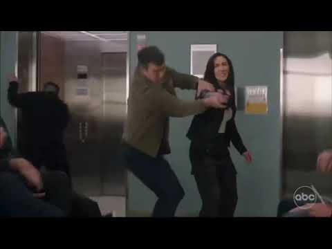 The Rookie 06x08 - Nolan and Lucy stops a shooter at the hospital