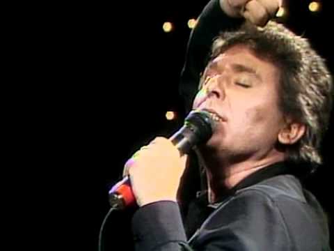 Festival de Viña 1987, Raphael, Detenedla ya