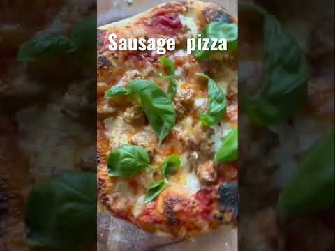 How to Make a Sausage Pizza
