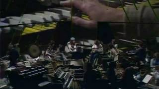 Mike Oldfield - Tubular Bells (Orchestral Introduction Live).MPG