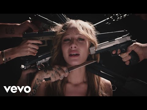 Chadia Rodriguez Sarebbe Comodo Official Video