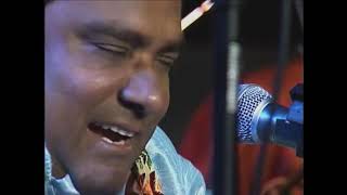 NEELAY KHAN Qawwali Ensemble - Dama Dum Mast Qalandar