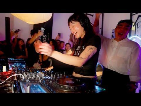 SMOOTH BRAIN GIRLY | BAILE FUNK, JERSEY, SPEED HOUSE | Beans & Beats, Singapore