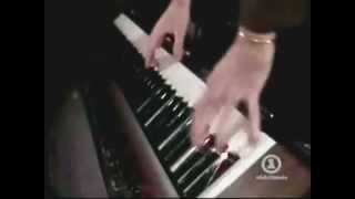 Hall and Oates — You Make My Dreams