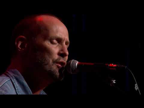 Paul Thorn - Jesus Gonna Make Up My Dyin’ Bed (eTown webisode #1410)