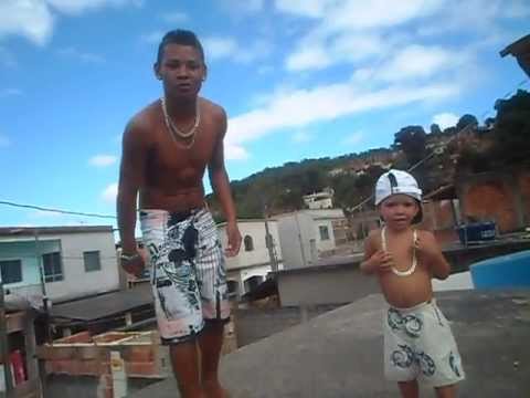 MC logan. Palinha na Favela ..