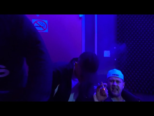 Video zu 'Xyz' ansehen