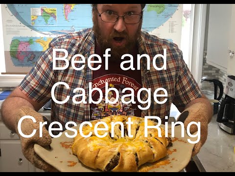 Beef and Cabbage Crescent Wreath Recipe | Vintage Meal...