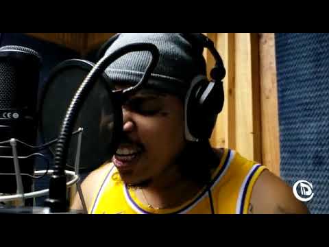 Wilmer Roberts - Pollo a la brasa 2 - Grabando el Beat Box