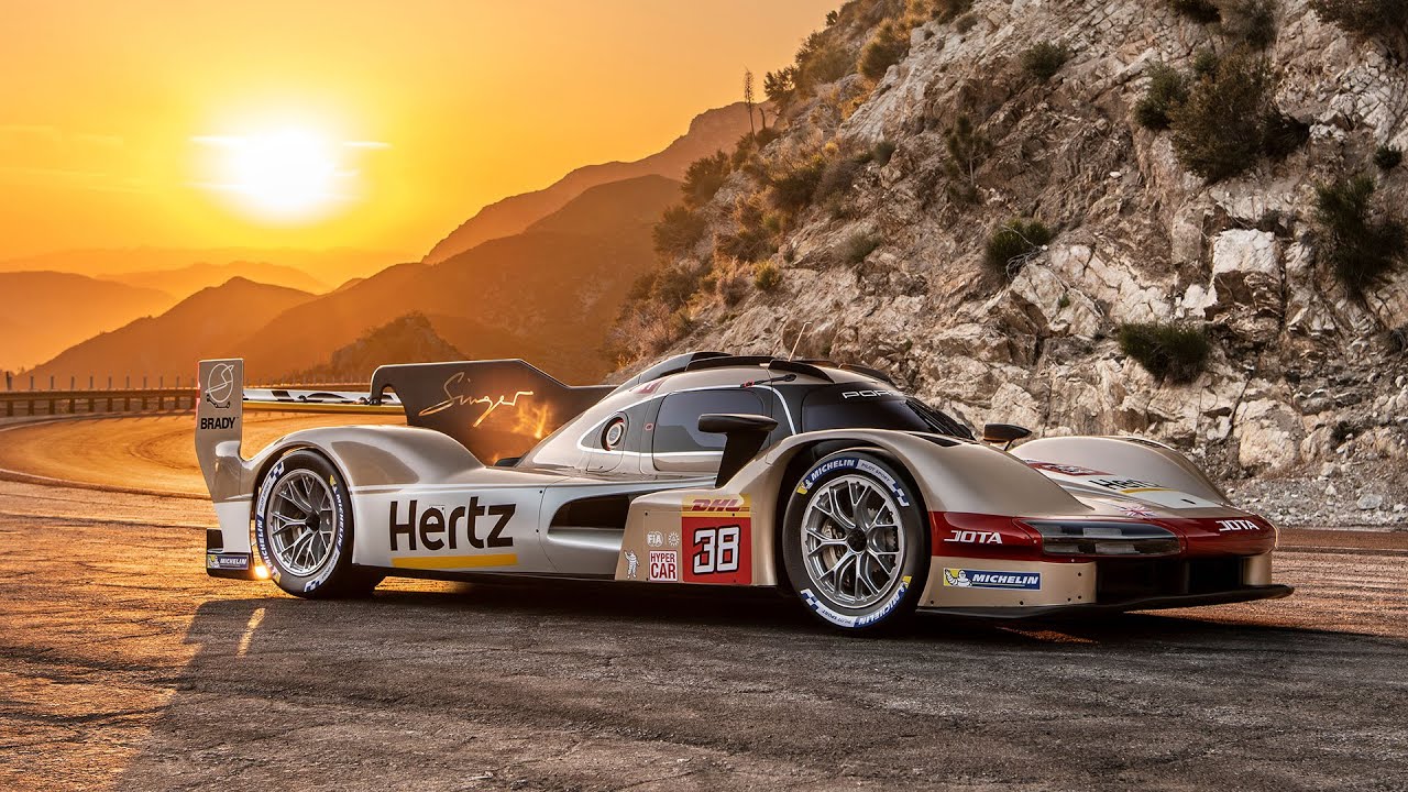 Restoring Porsche 911's is good business for Singer