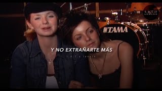 t.A.T.u. - Martian Eyes (español) Julia y Lena moments HD