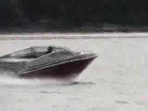 Превью видео о Продажа водной техники (катер) Bayliner Bayliner 1990 года в Хабаровске.