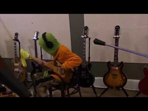 MonoNeon's alternate bass take for "The Little Green Man"