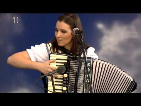 Kvintet slovenskih deklet - Ti znaš ravnati z mano - Števerjan 2015