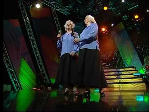 DVĪŅI DZIED - Gaida Vītoliņa un Ērika Mālniece - VAKARDZIESMA