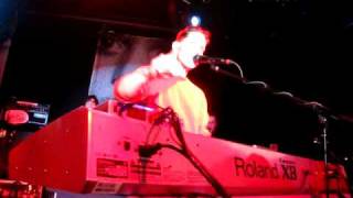 They Might Be Giants - Hey, Mr. DJ (2009-02-28 - (le) poisson rouge - New York, NY)