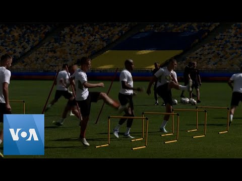 Wartime Ukraine Presses on with Soccer Season