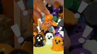 Download lagu Halloween Colours and Shapes | 📖Blippi📖 Moonbug Kids📖 Learning Corner mp3