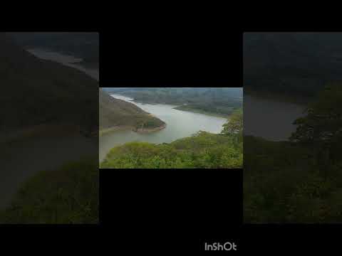 Vista de la represa Uribante Caparo en el Estado Tachira