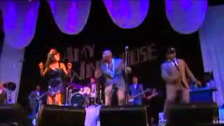 Amy Winehouse - Addicted (Live Glastonbury 2008)