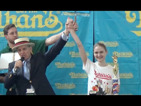 Nathan's Famous Hot Dog Eating Contest 2016 (Houston, TX Qualifier)