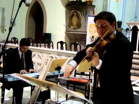 EMOÇÕES INESQUECÍVEIS (1) Hugo Antunes (violino) e Daniel Navaes (piano)