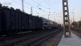 preview picture of video 'China Railway DF4-7258+3101 Freight train'